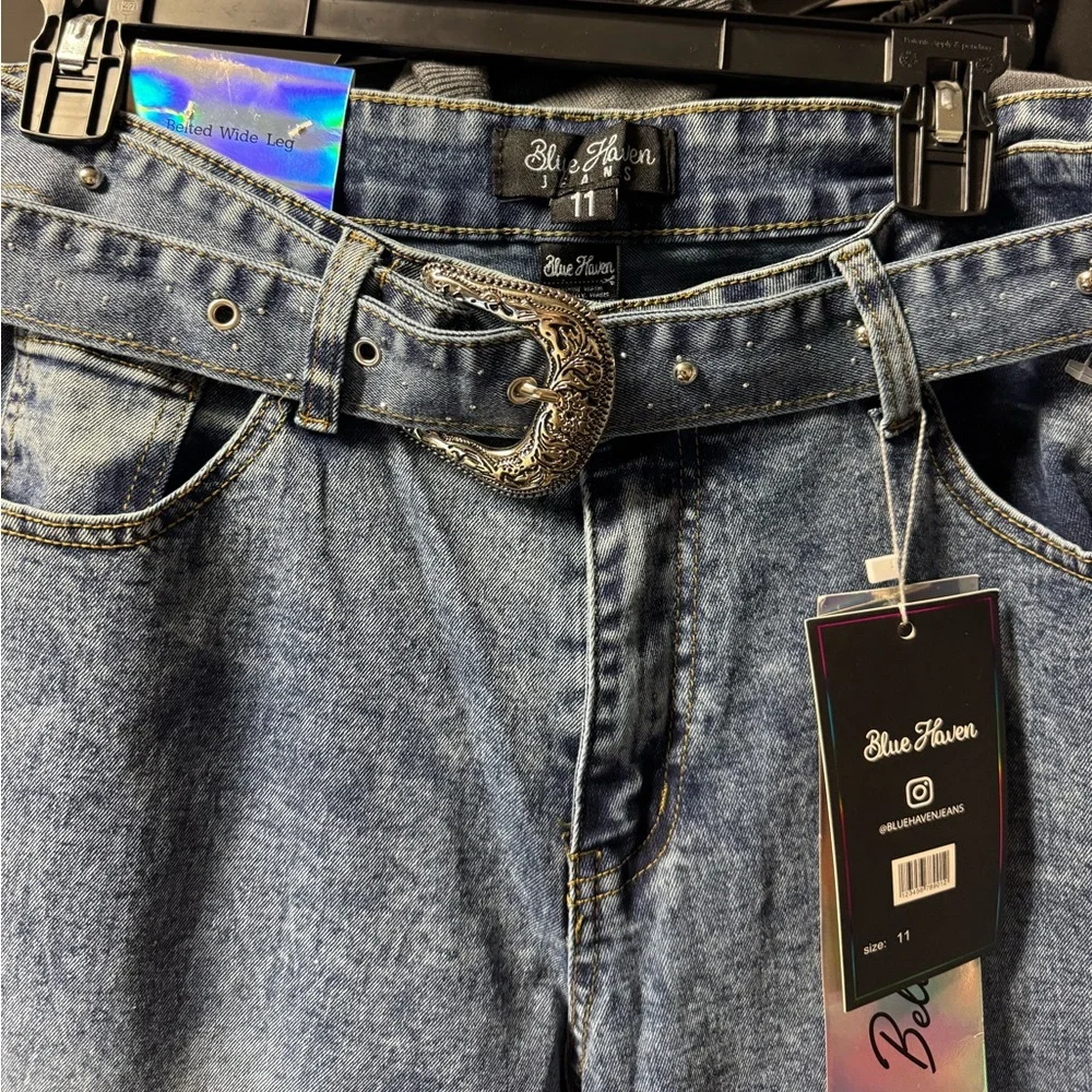 Blue Haven Bela light-wash straight-leg jeans with a studded belt.  NWT - Picture 3 of 3